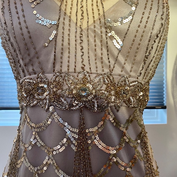 Sue Wong Great Gatsby Silver short cocktail dress w/ sequins & feathers - Picture 2 of 8